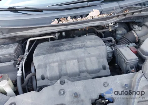 2013 Honda Odyssey Ex z USA, uszkodzony, nr VIN 5FNRL5H47DB041574